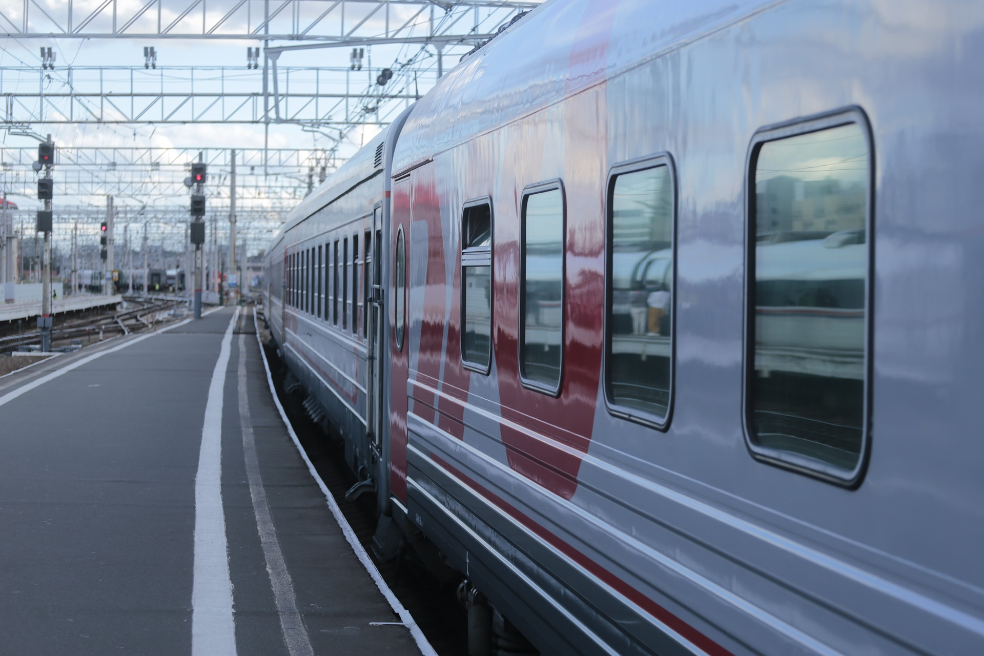 modern-railway